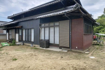 【売戸建】庵治町/ 趣味も仕事も楽しめる大型倉庫付き平屋住宅